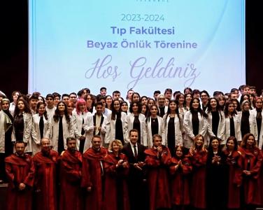 Fakültemiz 8.Dönem Öğrencilerin Beyaz Önlük Töreni 14 Mart Tıp Bayramı Haftasında Gerçekleştirildi...